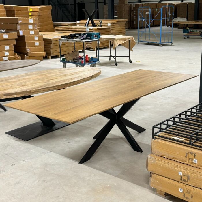 Eiken Tafel Spinpoot Zwart