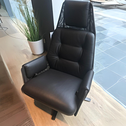 Showroom Bielefelder Werkstatten Relaxfauteuil Donkerbruin